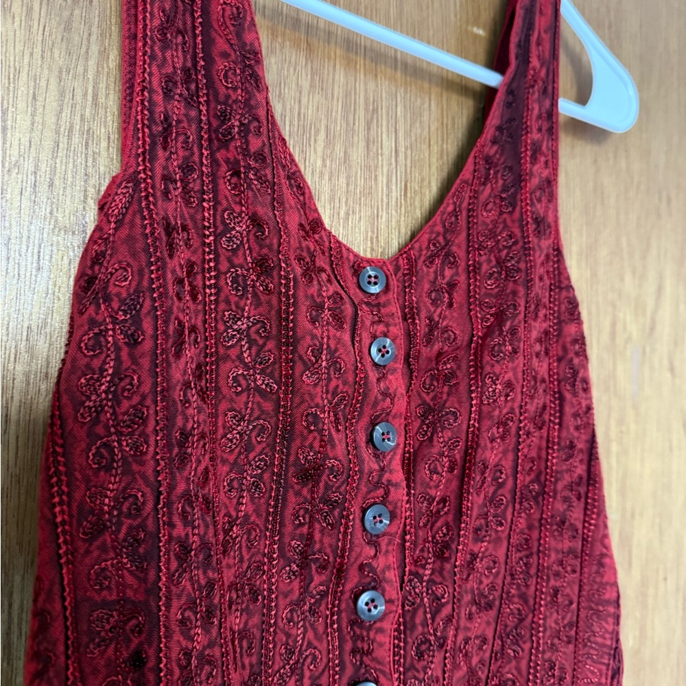 Women's Red Sleeveless Top